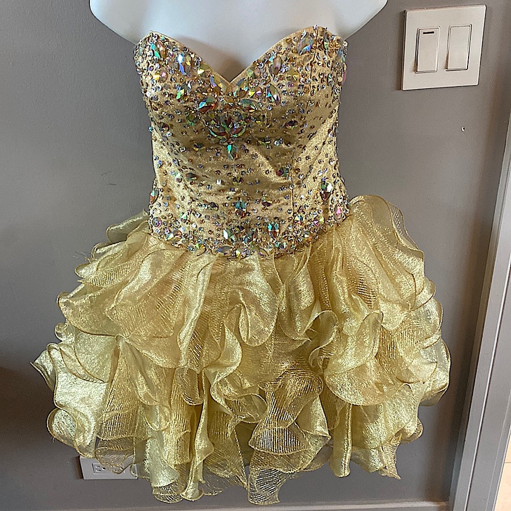 Good Sequin party Dress in Size Small